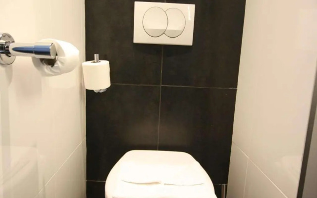 Kyriad PARIS 12 Nation