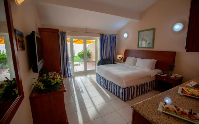 Sunset Beach Resort Marina & Spa