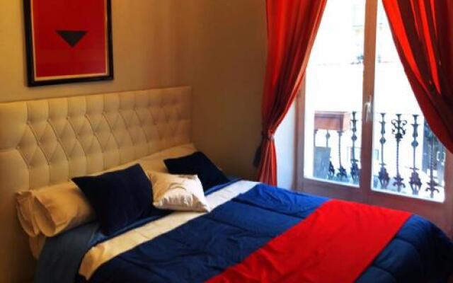 BOOKINGHAM ★Apartaments & Suites