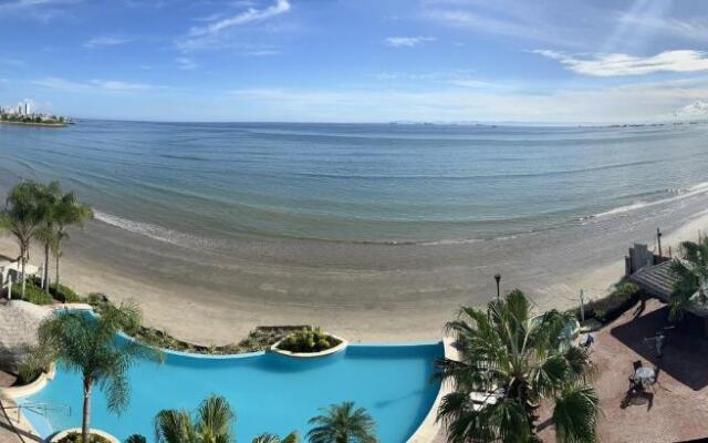 Departamento en Torre Oceanica