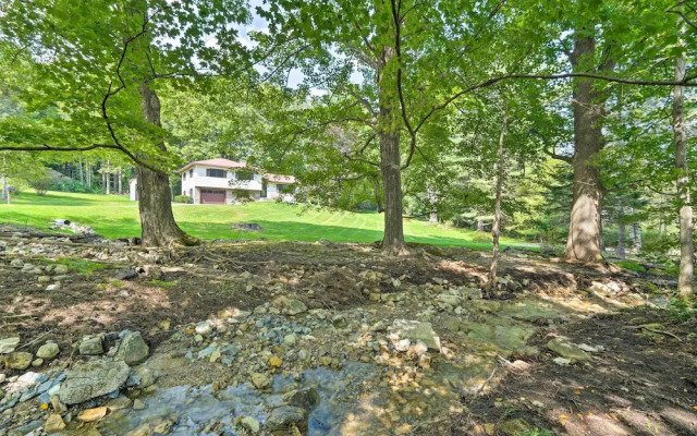 Nostalgic Vermont Escape in Manchester Center