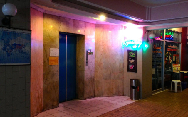 Cherry Hotel