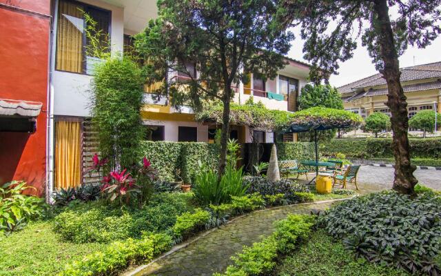 Kencana Hotel