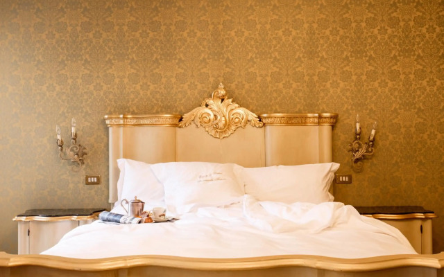 Hotel Flora