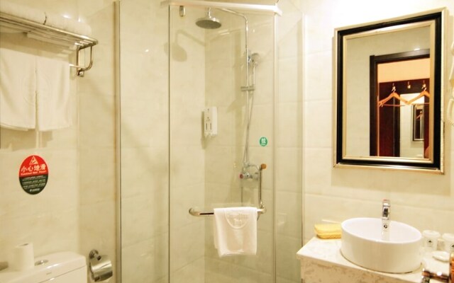 GreenTree Inn Chongqing North Railway Station Express Hotel