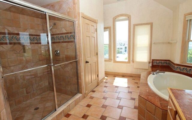 Atlantis - 7 Br Home