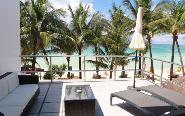 The Sun Villa Beachfront Resort & Spa