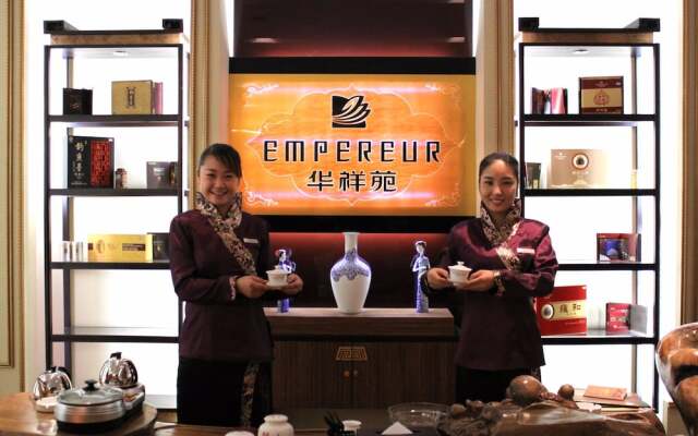 Fengyanjianguo Hotel