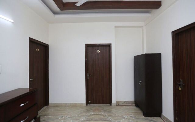 OYO 15907 The Destiny Inn