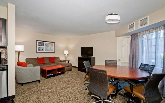 Staybridge Suites Charlotte Ballantyne by IHG