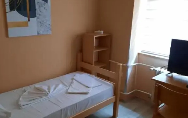 Petar Drapsin Hostel
