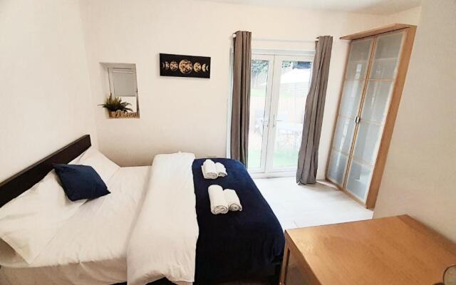 3BR 3Ensuite - Close to station - Parking upon request