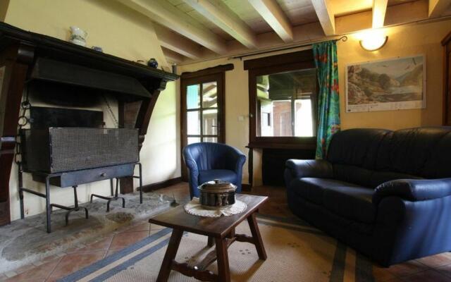 Gîte Villeneuve-d'Allier, 4 pièces, 6 personnes - FR-1-582-208