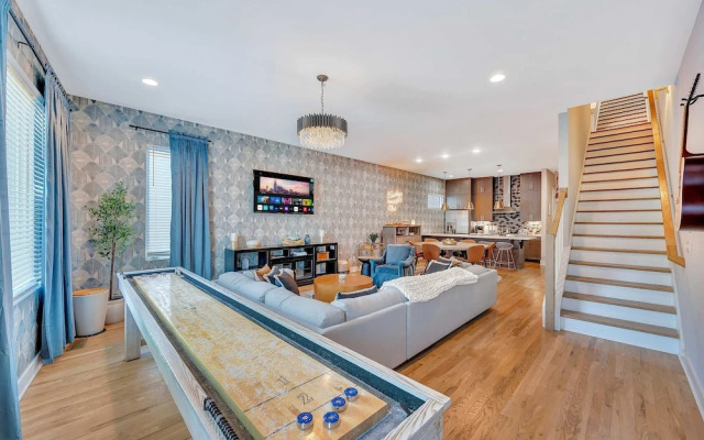 Rooftop Deck Shuffleboard BBQ Near Downtown