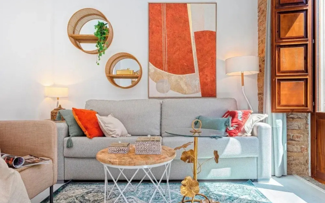 Charming One-bedroom Apartment Near the Cathedral Zacatin 302