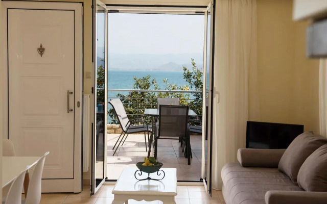 Seafront apartment in Kiveri, near Nafplion.