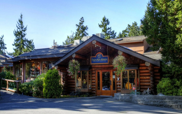Tigh-Na-Mara Seaside Spa Resort