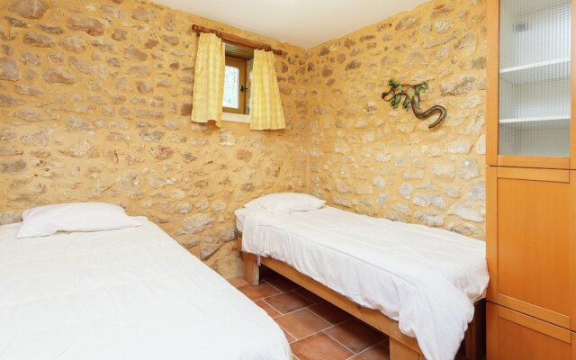 Detached, Characteristic House in Nature Near Saint-cirq-madelon