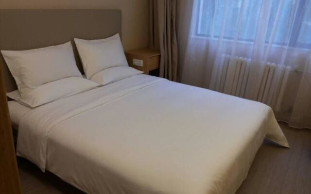 Ji Hotel (Tianjin Train Station Jinwan Square)