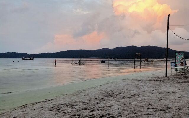 Freedom Bungalow Koh Rong Saloem