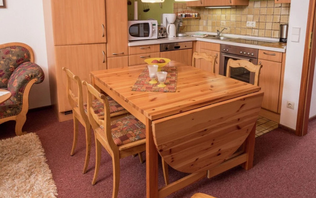 Blissful Apartment With Ski Storage,terrace, Garden, Heating