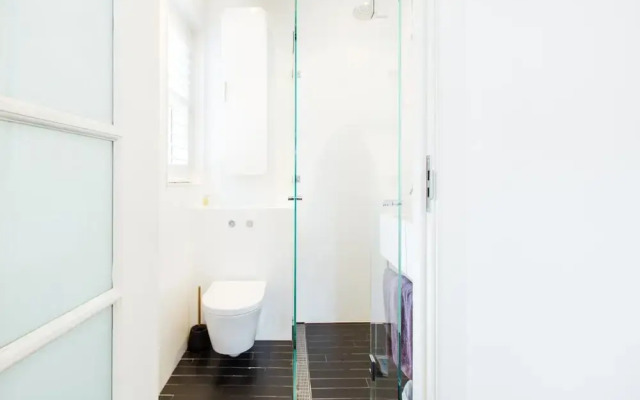 The Double Bay Executive Apartment