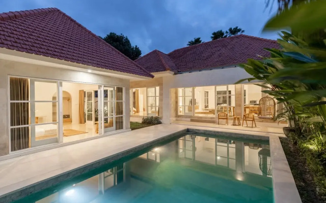 3BR Villa D Yoo in Canggu By Azure