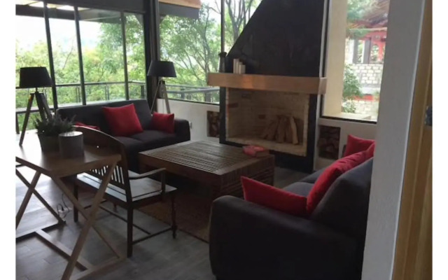 Luxury Cabin at Valle de Bravo Woods