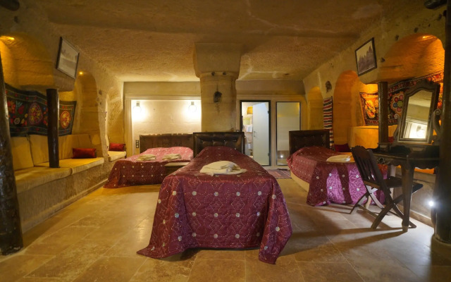 Travel Inn Cave Hotel