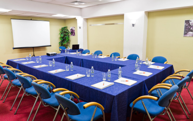 WM Hotel System Sp. z o.o.