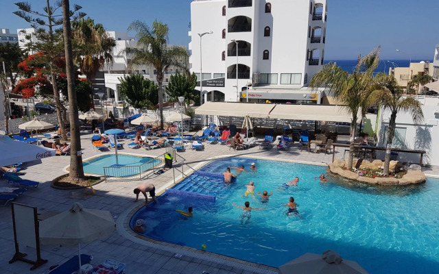 Melini Hotel Suites
