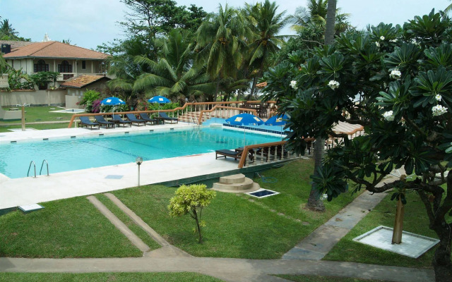 Golden Star Beach Hotel