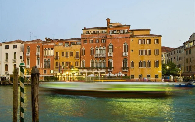 Venice Roulette Hotel 4*