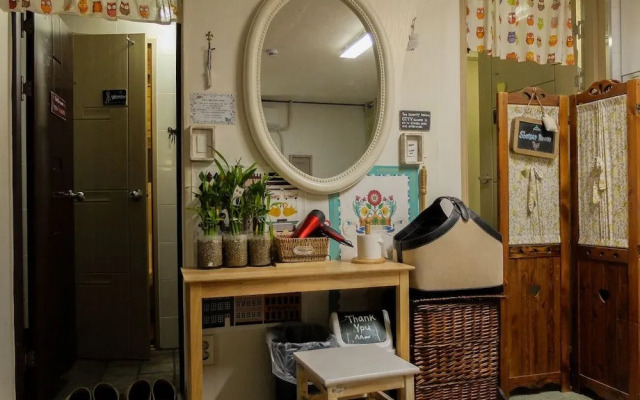 Owl's Nest Guesthouse