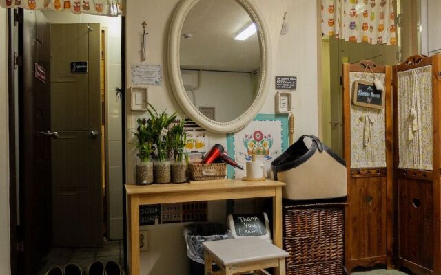 Owl's Nest Guesthouse