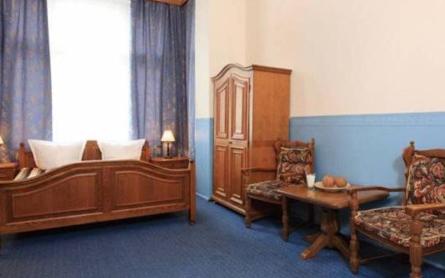 Hotel - Pension Cortina