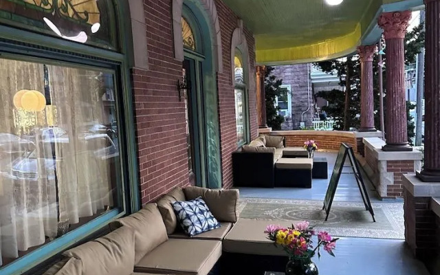 VAAST Bed & Breakfast