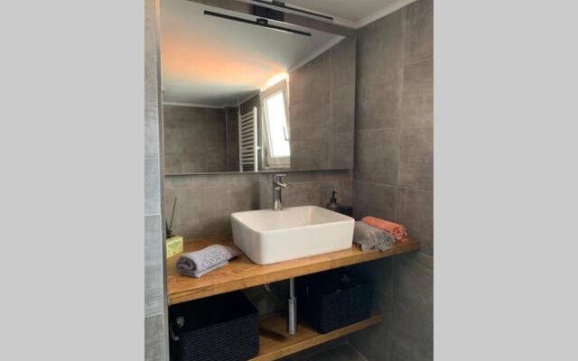 SIMONE LUXURY SUITE, Central Modern Apartment
