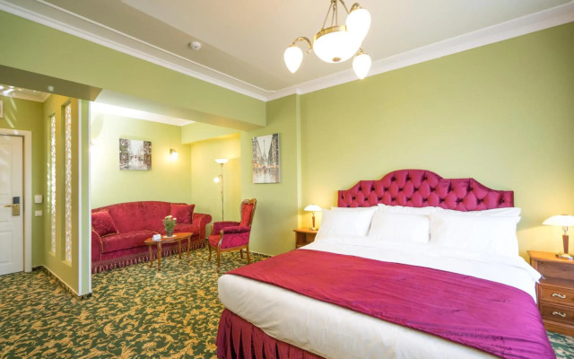 Studio One Accommodation Suites