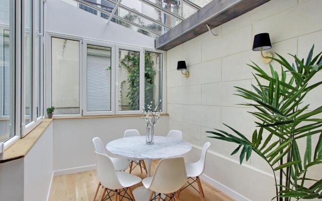 Pick a Flat's Apartment in le Marais - rue Vieille du Temple