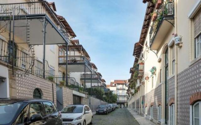 The Lisbon Flat GraCa