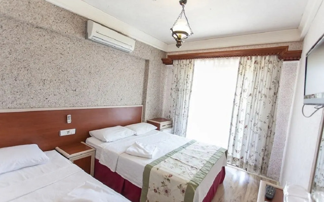 Mevsim Hotel