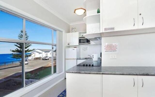 Beachcomer, Unit 1 - The Entrance, NSW