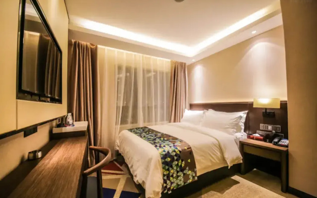 CHEERMAY HOTELS (Guangzhou Pazhou Exhibition Center Chigang Metro Station)