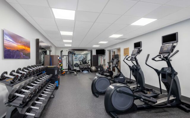 Hilton Garden Inn Albuquerque / Journal Center