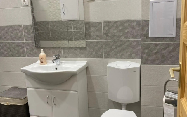 Sasfeszek Apartman (Teljes lakás)