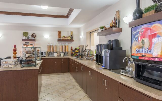 Ramada by Wyndham Lac La Biche