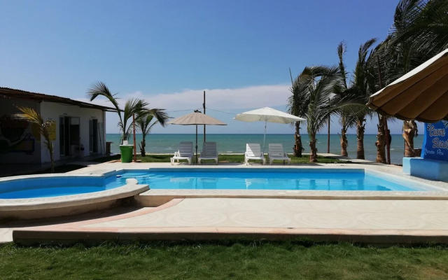 Hospedaje Cueva Beach