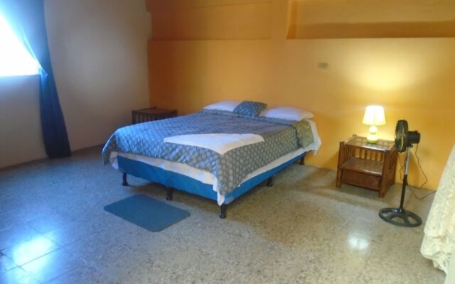 Cardenas Hostal