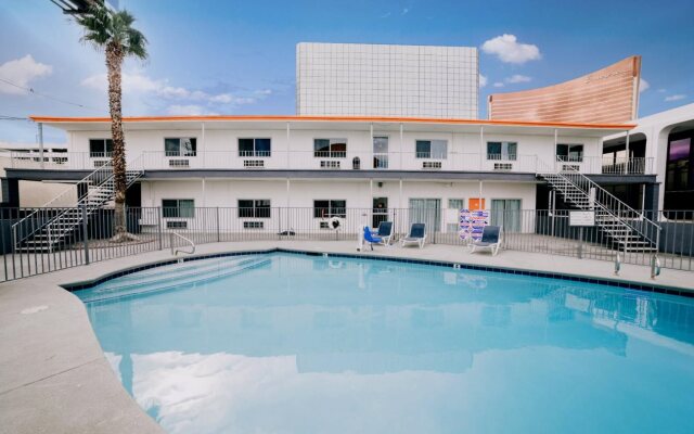 Siegel Select LV Strip-Convention Center